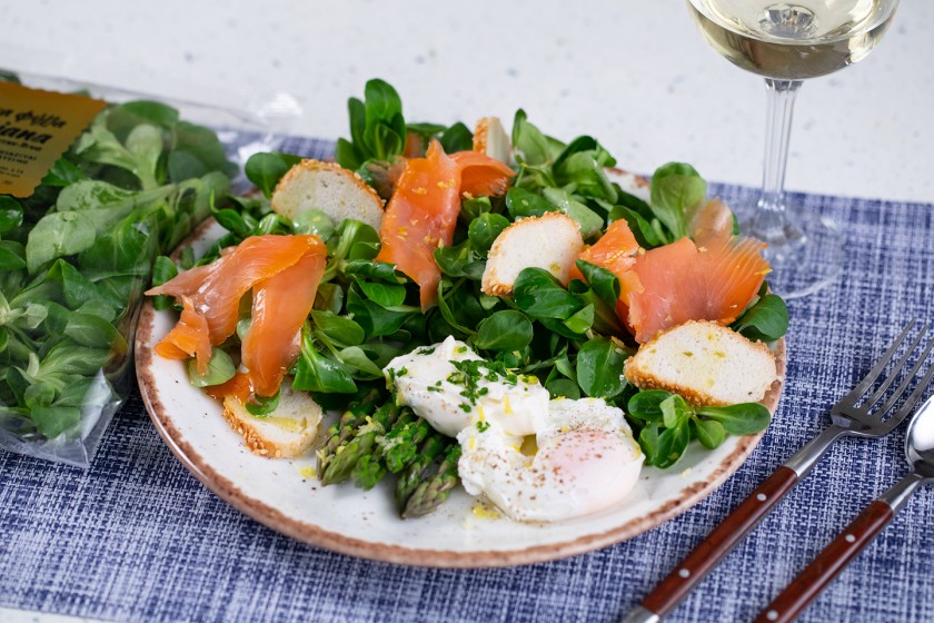 Salad with kale, parmesan and croutons made of Thessaloniki Koulouri